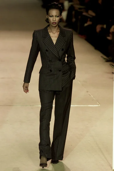 Look 12